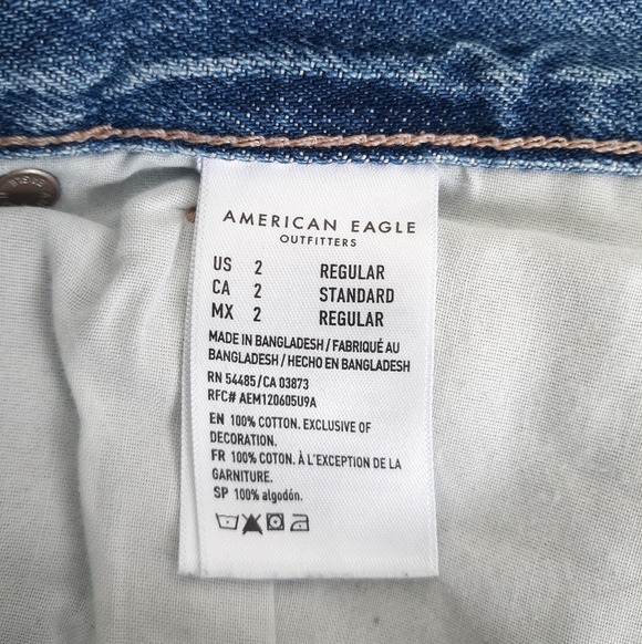 American Eagle Relaxed Mom Jeans size 2 - Picture 6 of 8